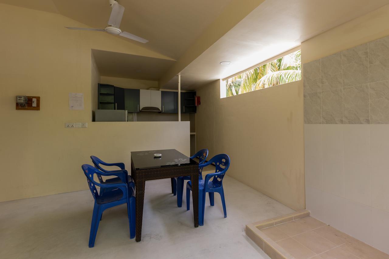 Surf Trip Maldives Hotel Thulusdhoo Buitenkant foto