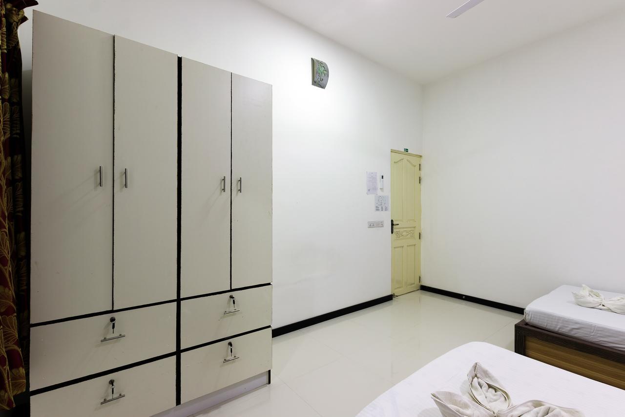 Surf Trip Maldives Hotel Thulusdhoo Buitenkant foto